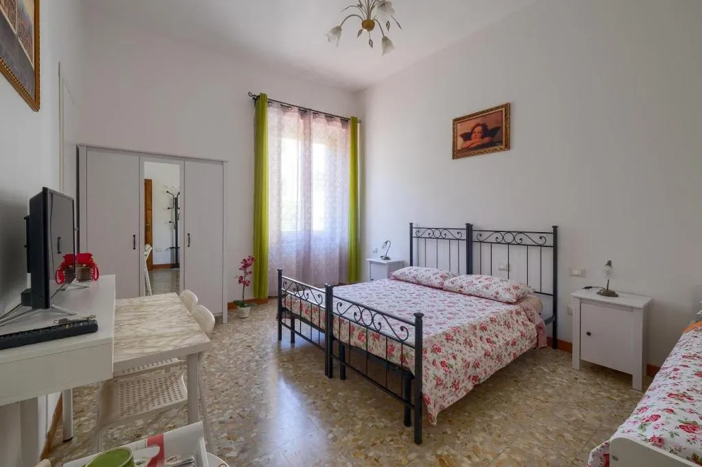 Room, Dimora Del Magnifico, Florence