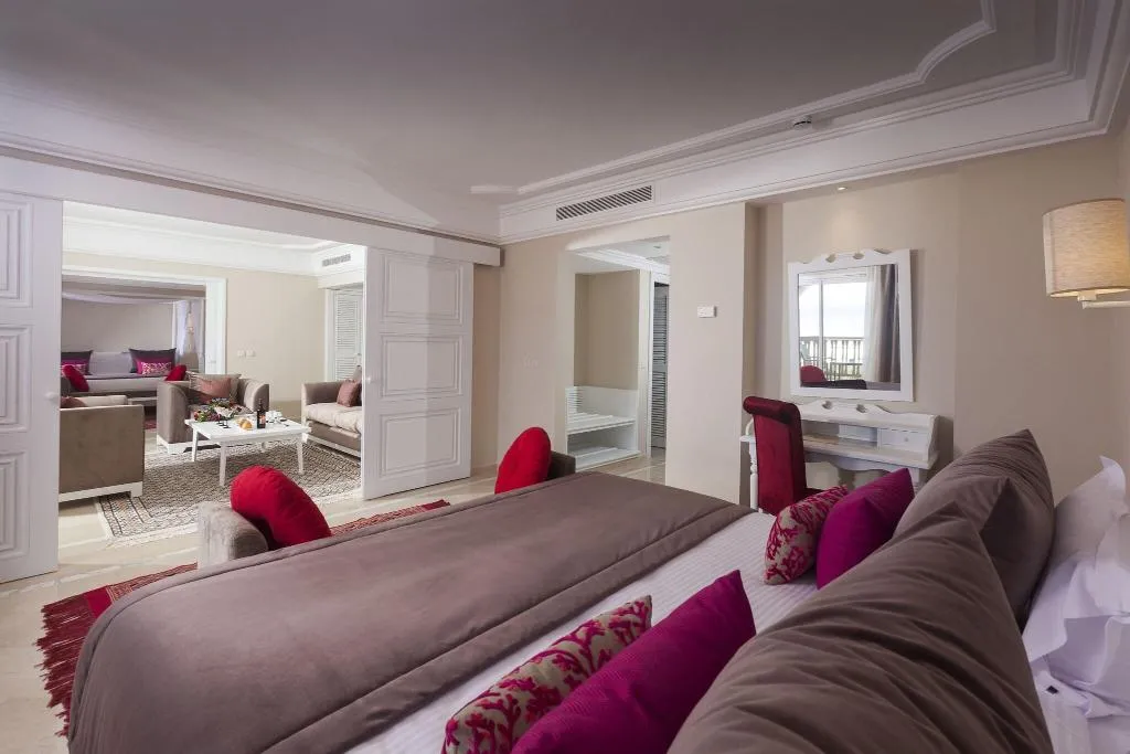 JUNIOR SUITE QUEEN SIZE BED Room, TUI BLUE Palm Beach Palace, Tunisia