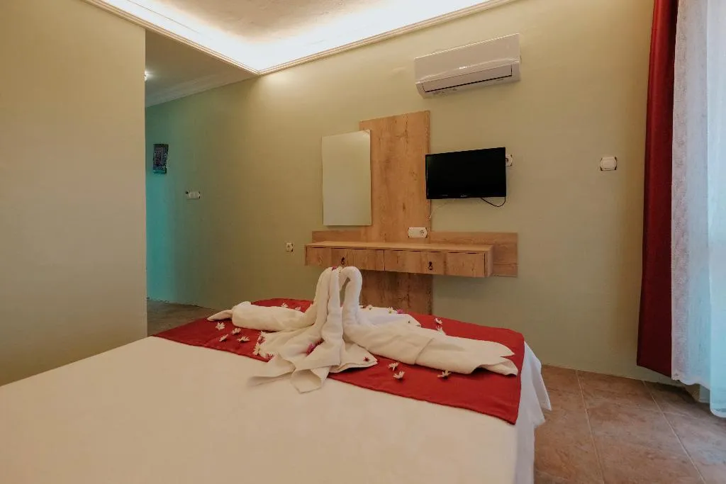 FAMILY ROOM TWO BEDROOMS ONE BATHROOM Room, Tunacan, Dalaman