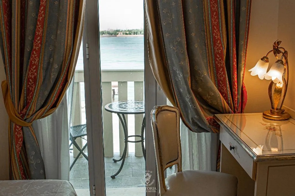 DOUBLE WITH BALCONY Room, Viktoria Palace, Venice