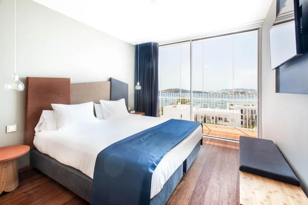 SUITE CAPACITY 2 Room, Ocean Drive Talamanca, Ibiza