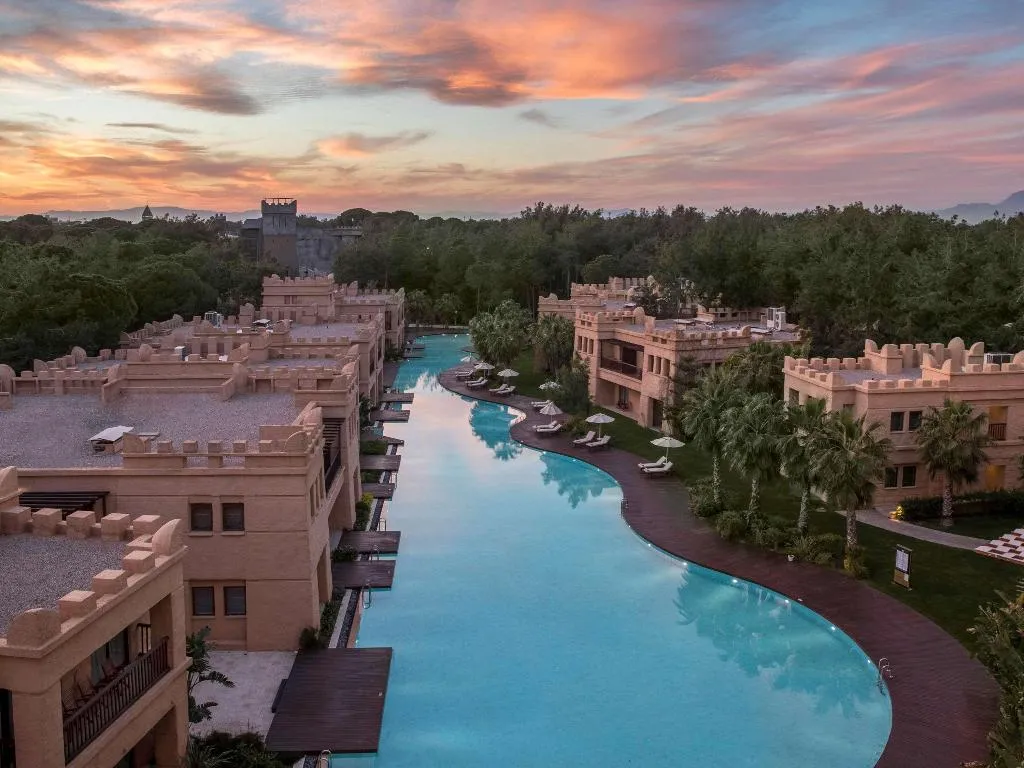 SUITE DELUXE POOL VIEW Room, Rixos Premium Belek L.O.L Theme Park Free Access, Antalya