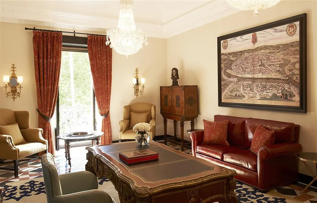 General view, Alfonso XIII, Seville