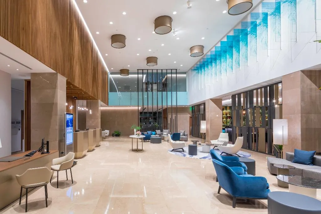 Lobby, Radisson Blu Hotel Larnaca, Cyprus