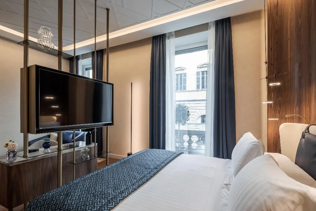 JUNIOR SUITE STANDARD Room, Casa Baglioni Milan, Milan