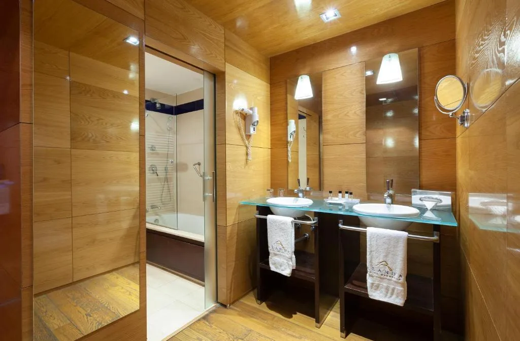 Double or Twin STANDARD Room, Alanda Hotel Marbella, Costa Del Sol