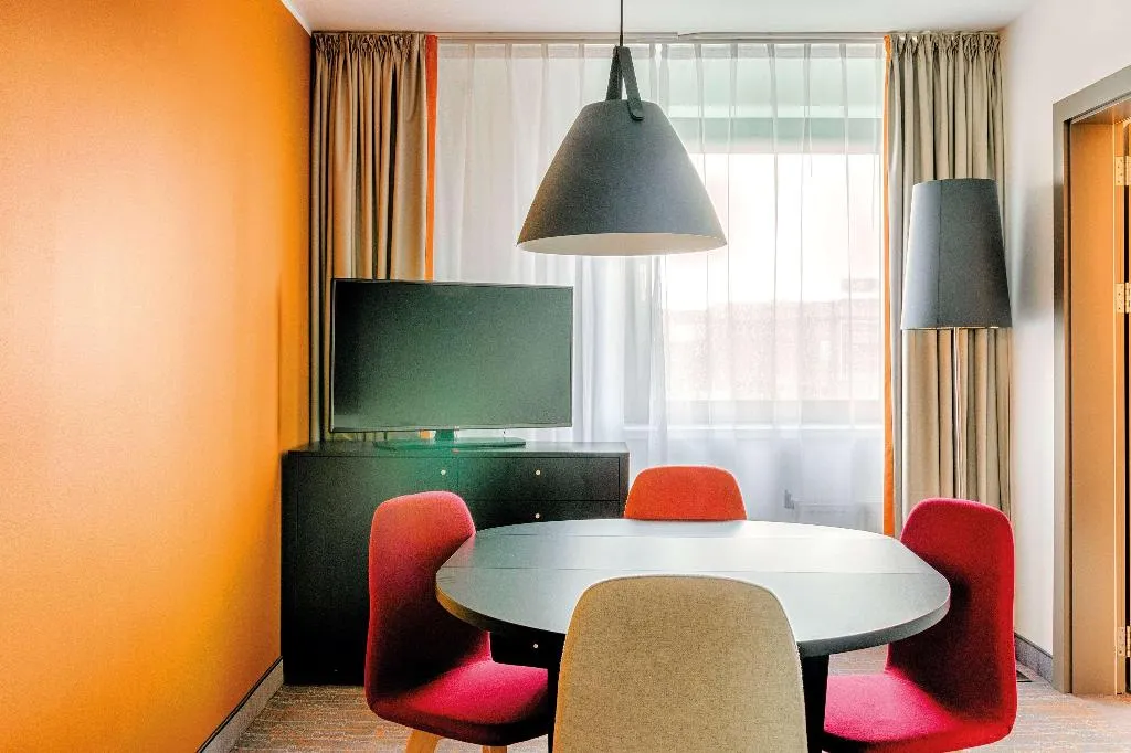 JUNIOR SUITE STANDARD Room, Vienna House Easy by Wyndham Cracow, Krakow