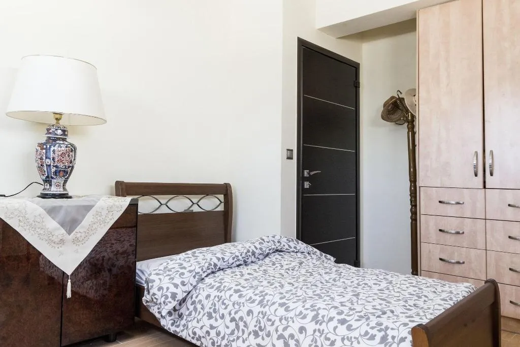 Room, Villa d'Irene - near Athens airport, 200 meters fr, Athens