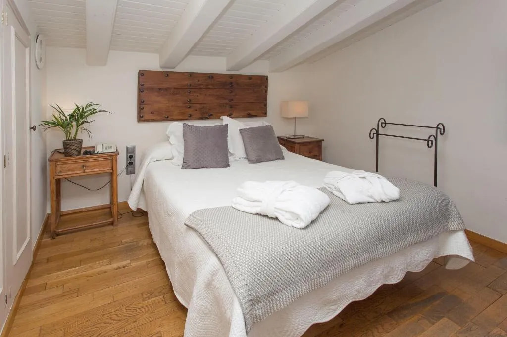 Room, Hostal De La Plaça, Barcelona