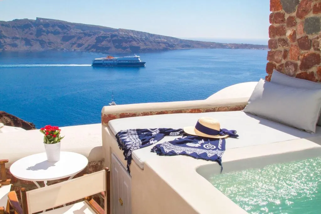 CAVE SEA VIEW Room, Oia Mare Villas, Santorini