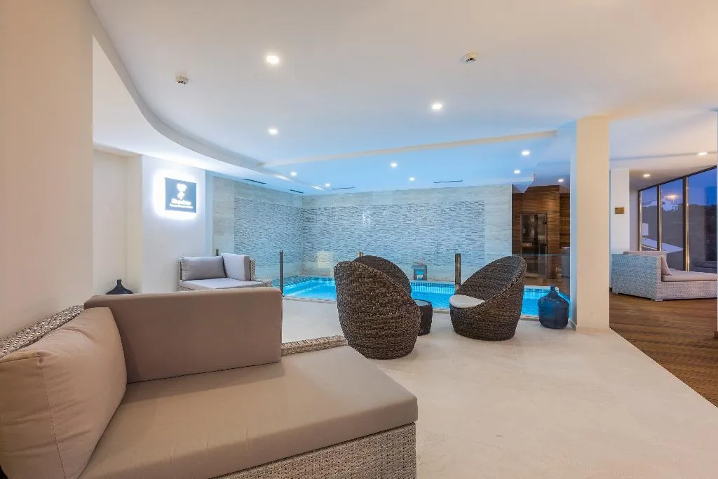 Sports and Entertainment, Caneiros Luxury House & Suites, Algarve