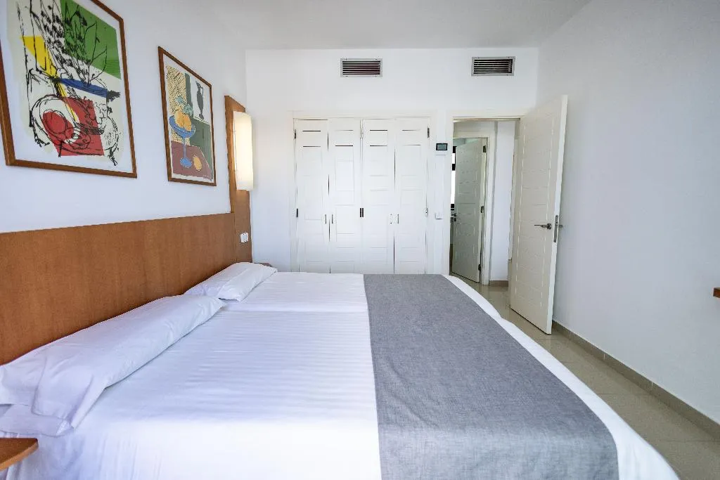 APARTMENT CLASSIC TWO BEDROOMS Room, Caybeach Papagayos, Lanzarote