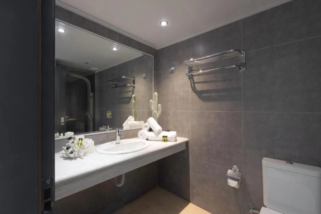JUNIOR SUITE CITY VIEW Room, La Piscine Art Hotel, Skiathos