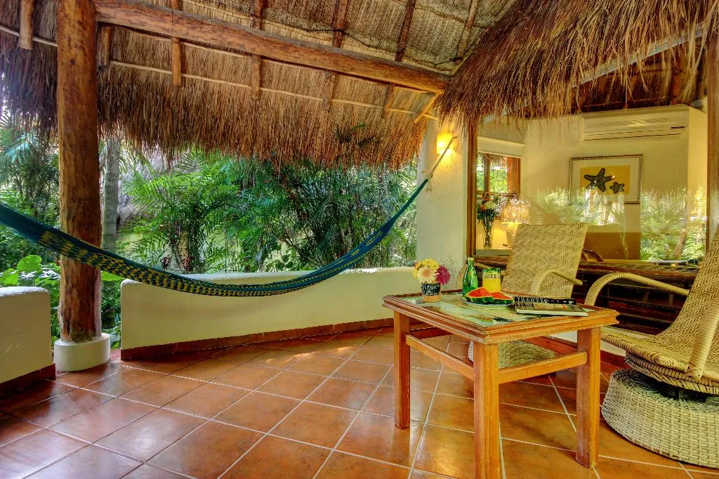 BUNGALOW GARDEN VIEW Room, Riviera Maya Suites, Playa Del Carmen