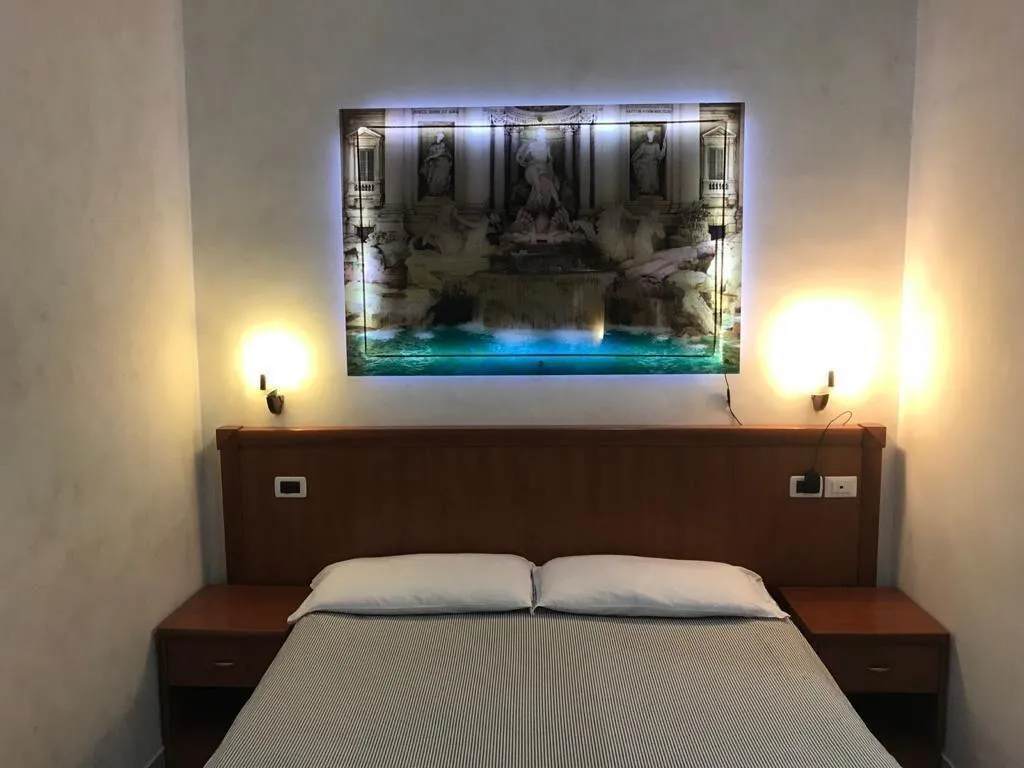 Room, Les Artes, Naples