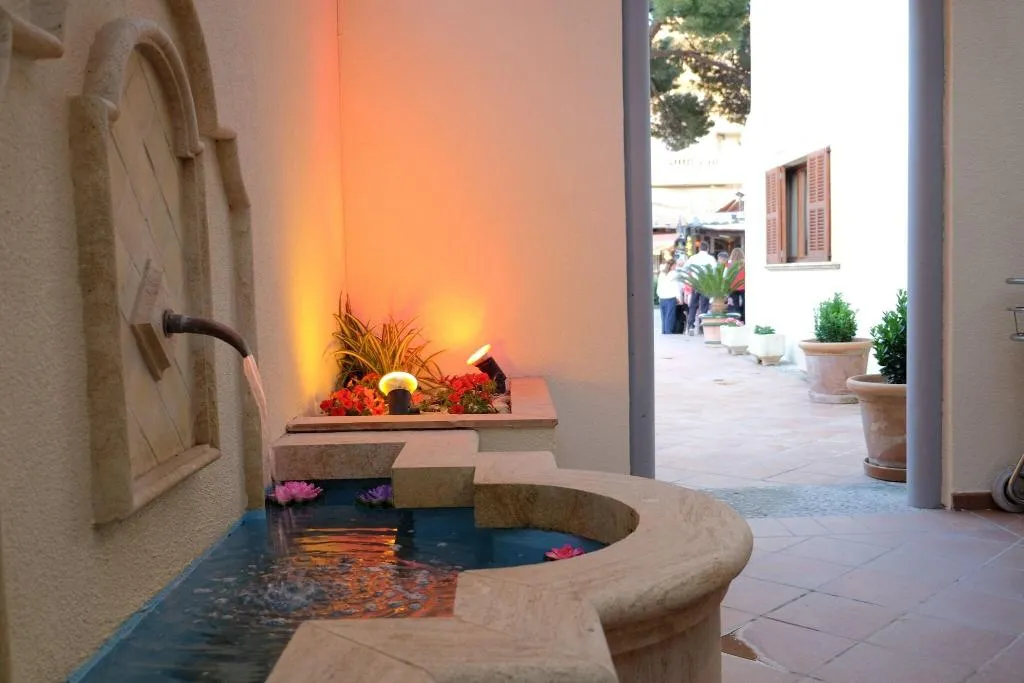 Lobby, Hotel Bell Port, Majorca