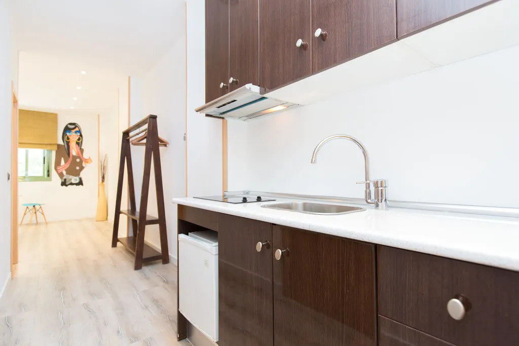 STUDIO SUPERIOR Room, AinB Las Ramblas-Colón Apartments, Barcelona
