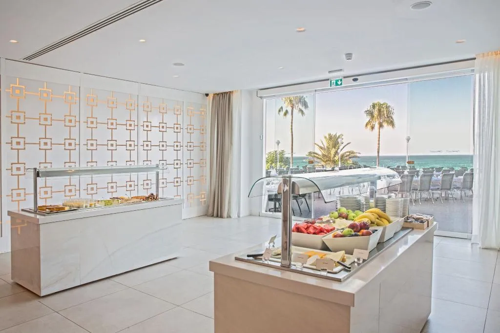 Restaurant, Sunrise Beach Hotel, Cyprus