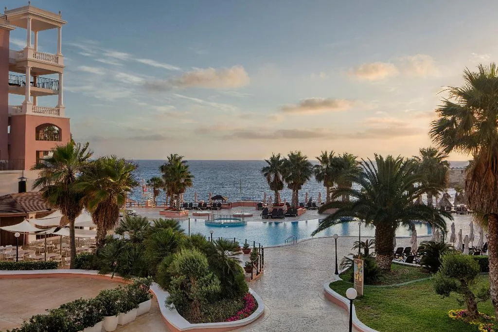 Pool, Westin Dragonara Resort, Malta