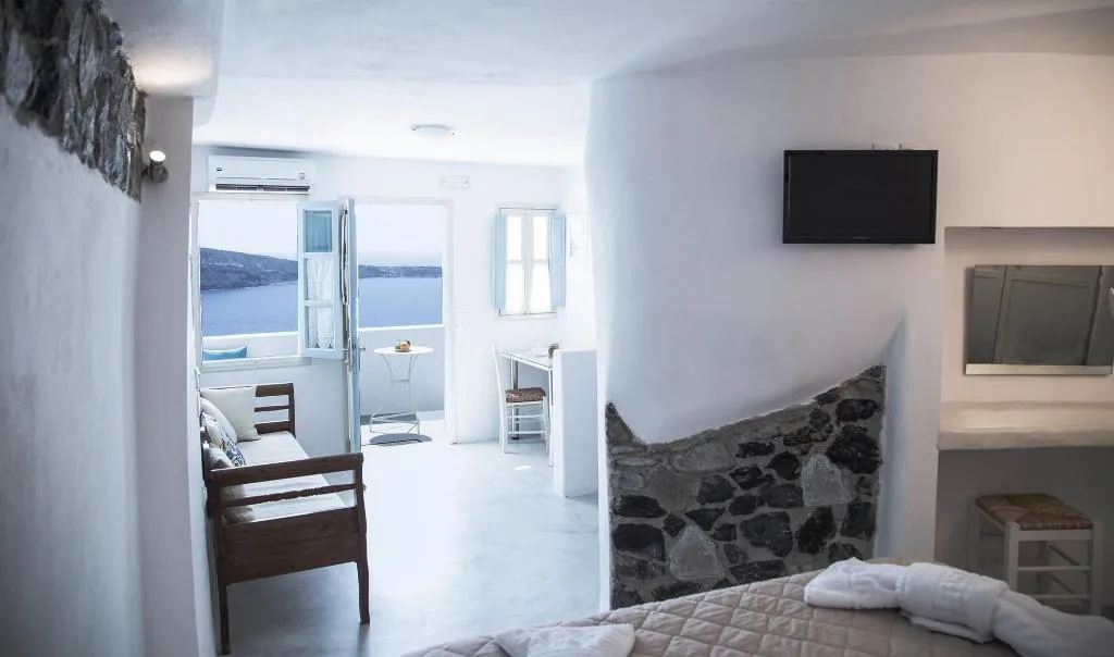 Room, Marizan Caves & Villas, Santorini, Santorini