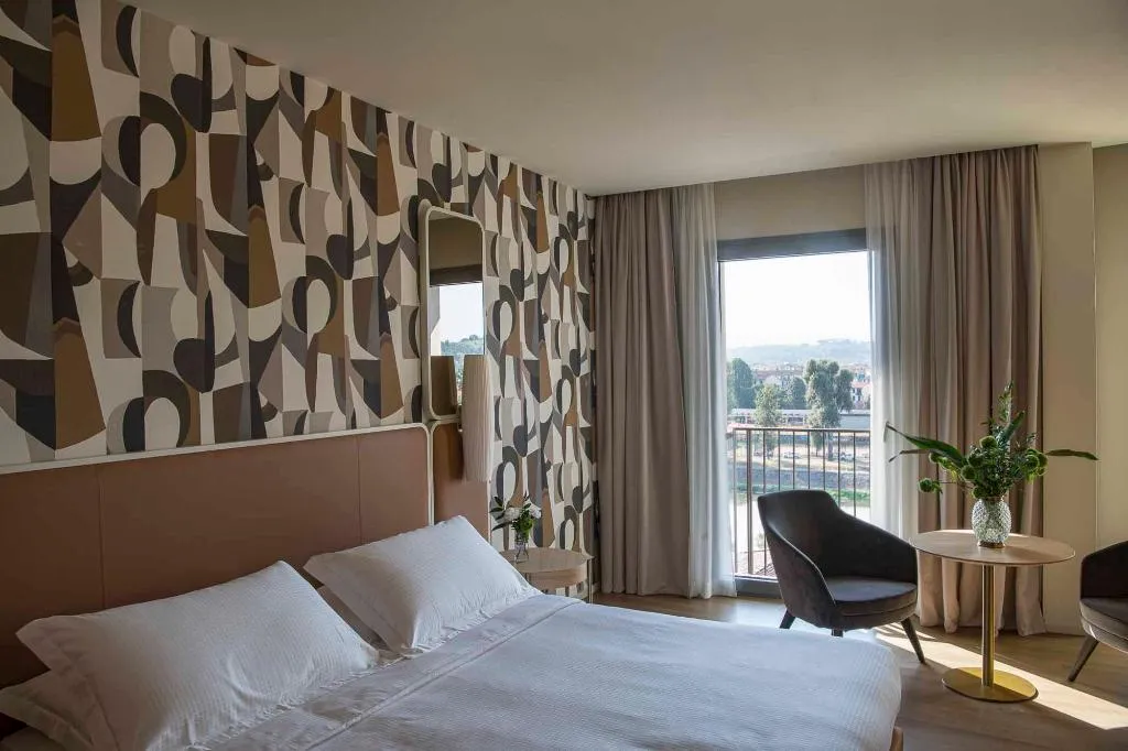 DOUBLE DELUXE WITH VIEWS Room, Columbus Urban Resort, Florence