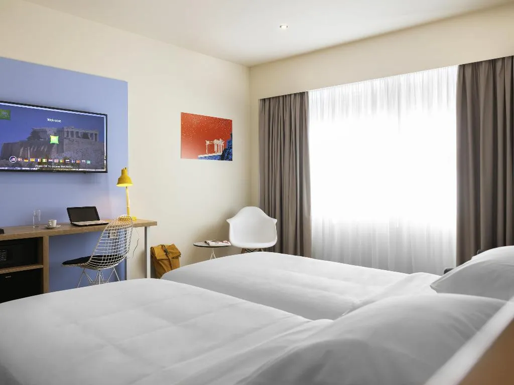Double or Twin WITH DOUBLE BED Room, Ibis Styles Athens Routes, Athens
