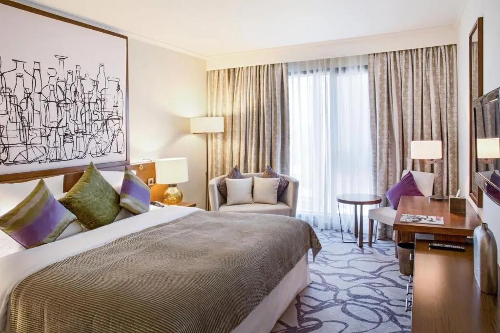 JUNIOR SUITE STANDARD Room, Pullman Dubai Creek City Centre Residences, Dubai