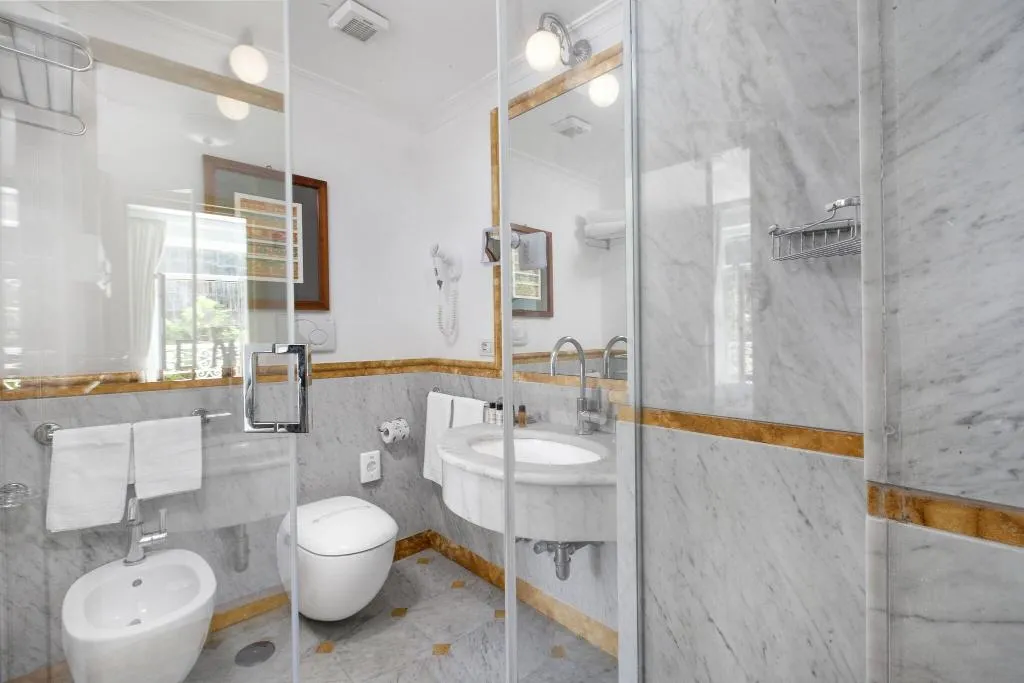 DOUBLE CLASSIC Room, Relais Villa Savarese, Naples