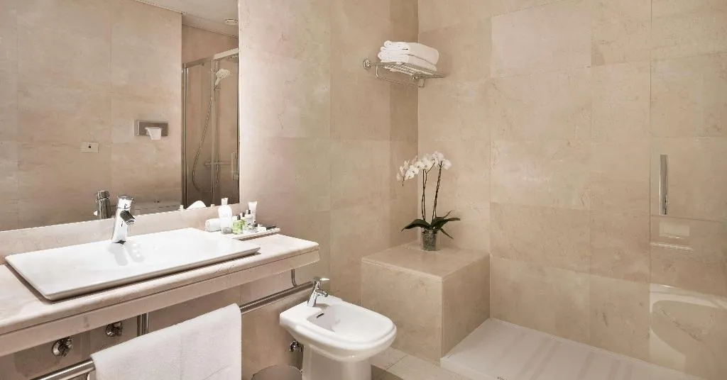 Room, NH Collection Madrid Abascal, Madrid