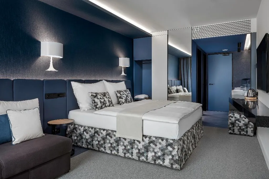 Room, Urban Creme, Prague