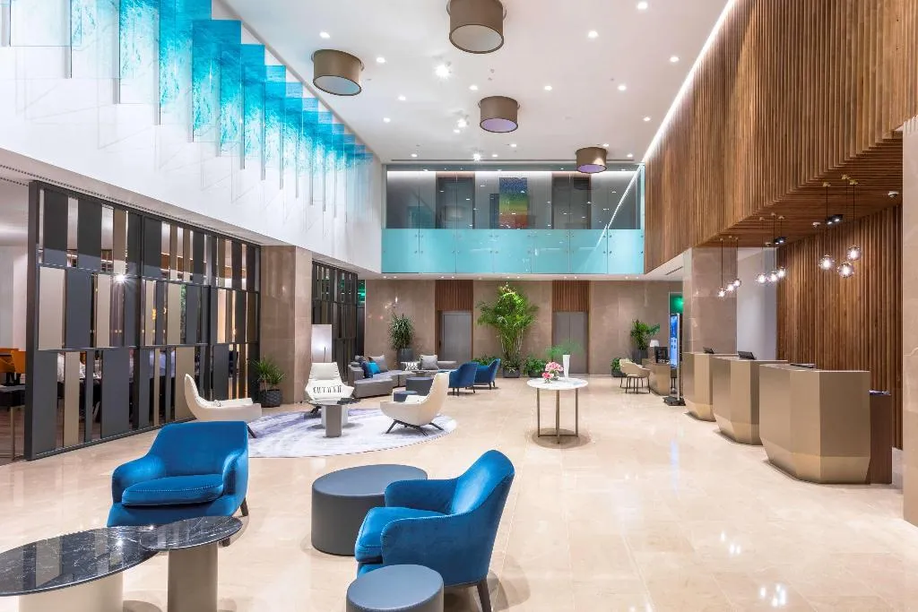 Lobby, Radisson Blu Hotel Larnaca, Cyprus