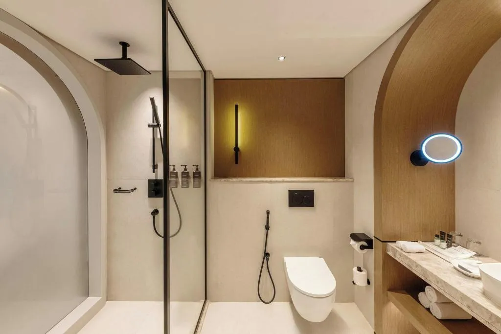 JUNIOR SUITE WITH VIEWS Room, Sheraton Jumeirah Beach Resort, Dubai
