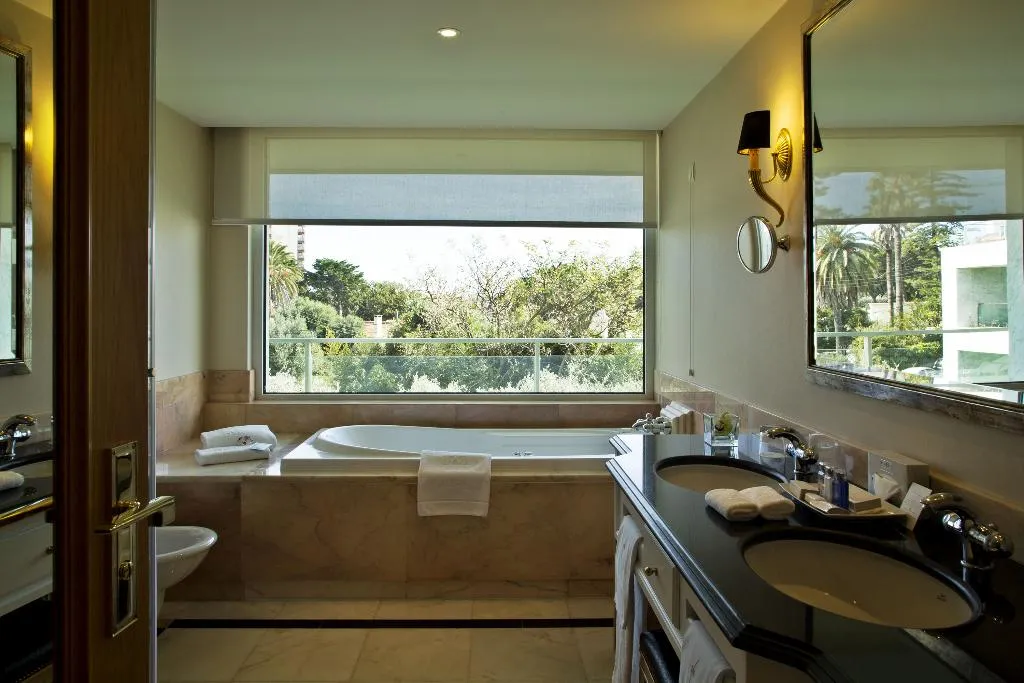 SUITE CAPACITY 1 Room, Hotel Cascais Miragem Health & Spa, Lisbon