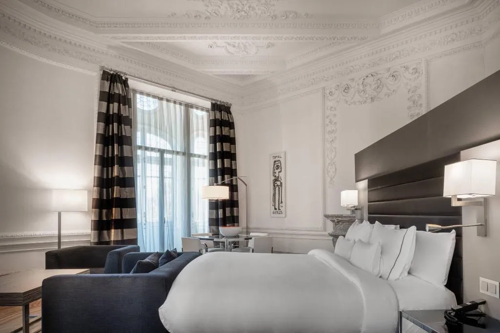 Room, AC Hotel Palacio del Retiro Autograph Collection, Madrid
