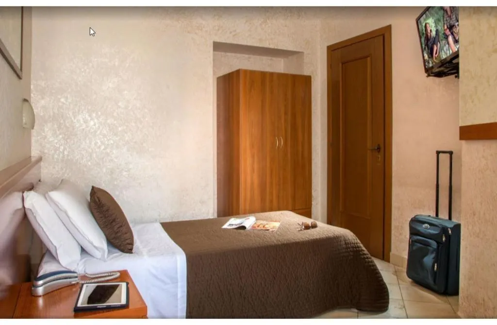 Room, Hotel Ciao, Naples