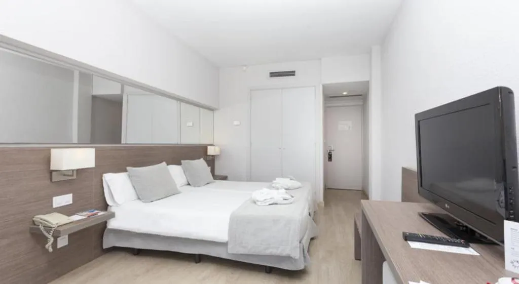 DOUBLE SINGLE USE SUPERIOR SEA VIEW Room, Be Live Experience Costa Palma, Majorca