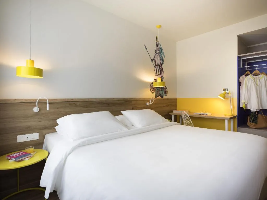 Double or Twin WITH DOUBLE BED Room, Ibis Styles Athens Routes, Athens