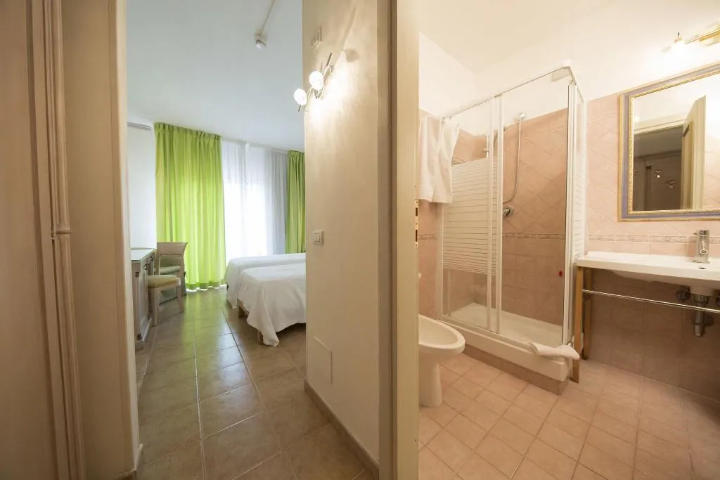 Room, Mancini Park, Rome