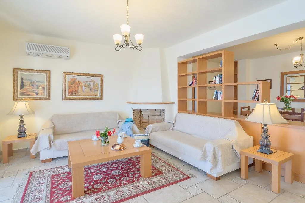 VILLA THREE BEDROOMS Room, Miramare Resort & Spa, Crete