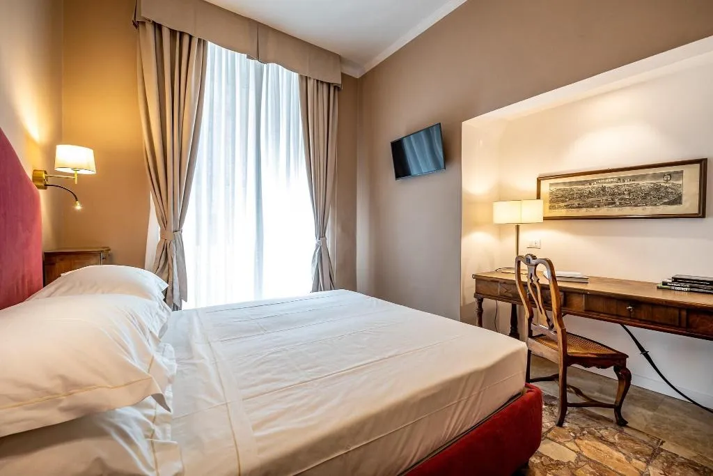 DOUBLE SUPERIOR CITY VIEW Room, Cerretani Palace Luxury B&B, Florence