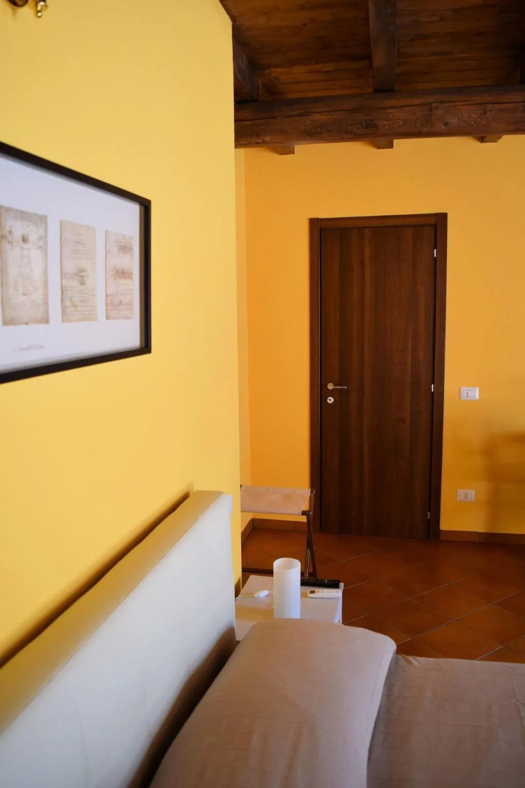 Room, Corte Certosina, Milan