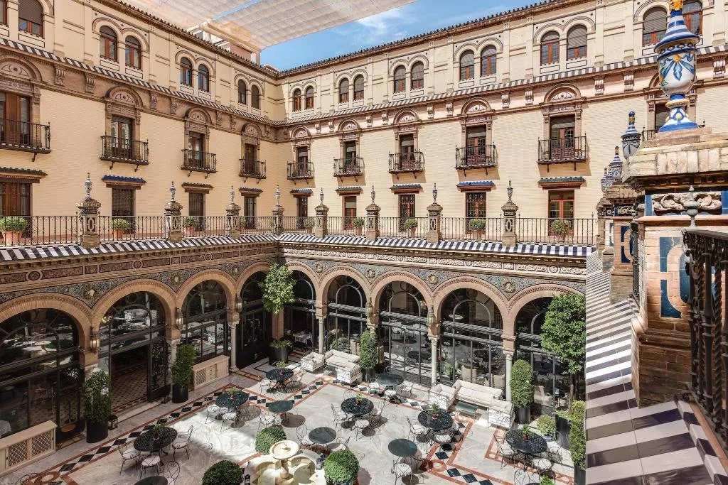 Room, Alfonso XIII, Seville