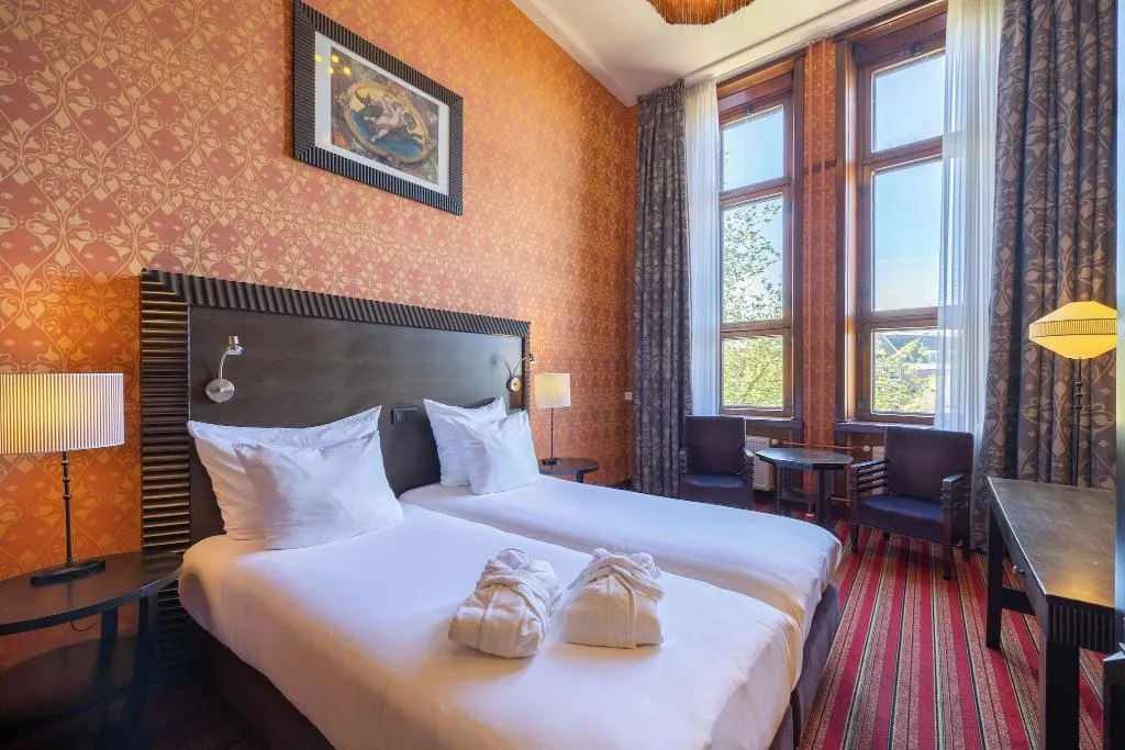 TWIN SUPERIOR WITH VIEWS Room, Grand Hotel Amrâth Amsterdam, Amsterdam