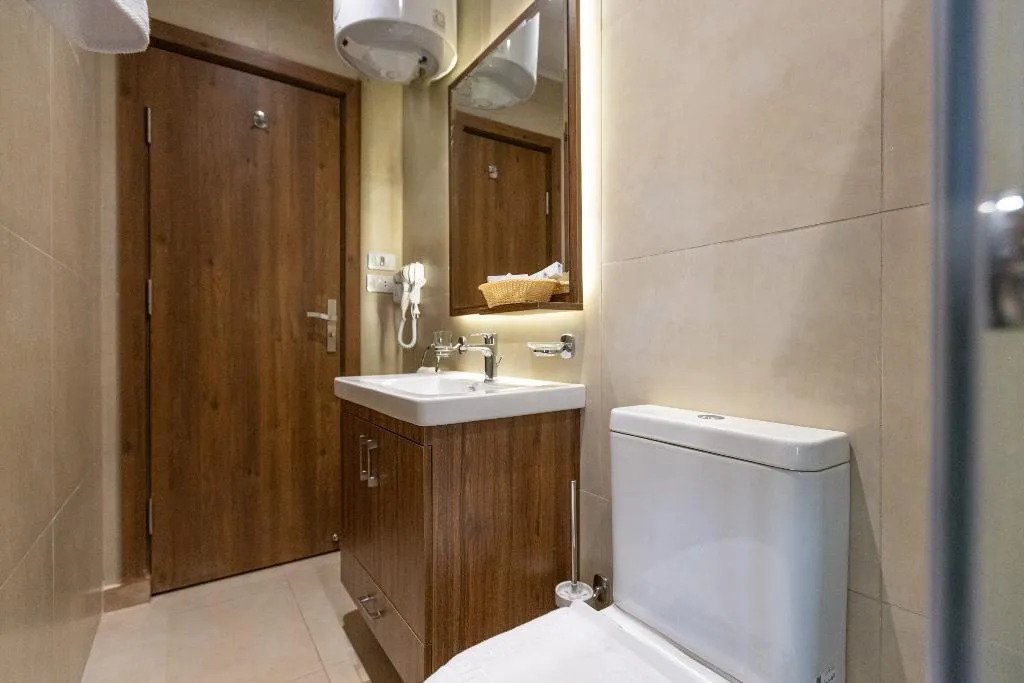 DOUBLE KING SIZE BED Room, Nozol Pyramids Hotel & SPA, Cairo