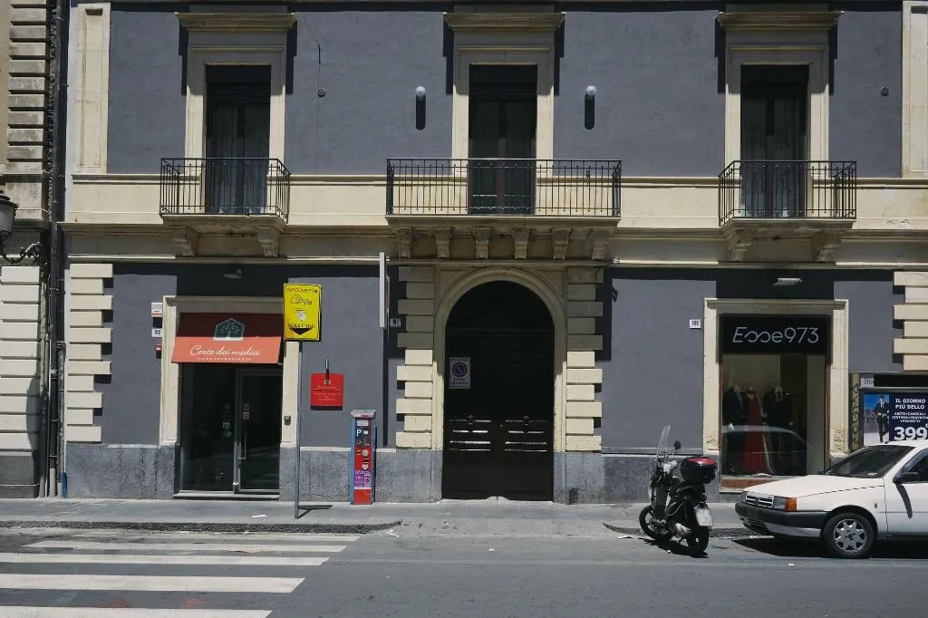 General view, Corte dei medici - Palace, Catania