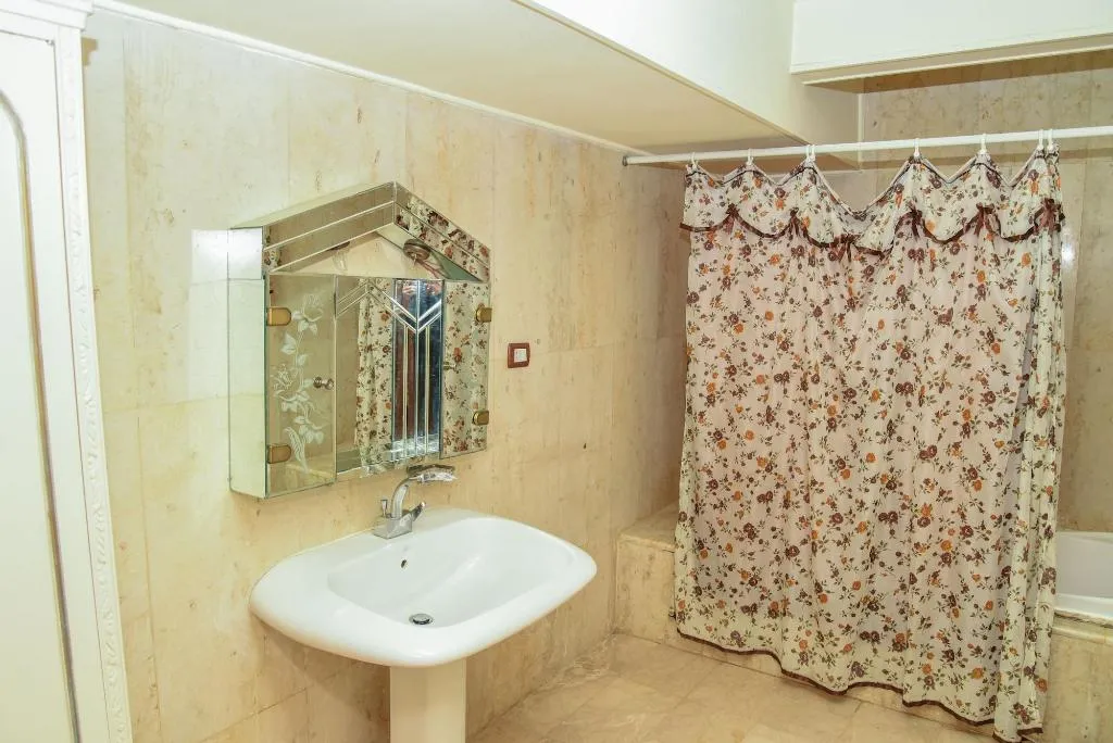 Room, Nile Sky Hotel and Suites, Cairo
