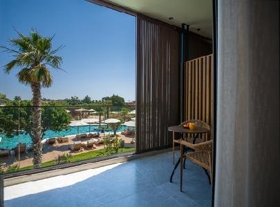 Portes Theros, Thessaloniki