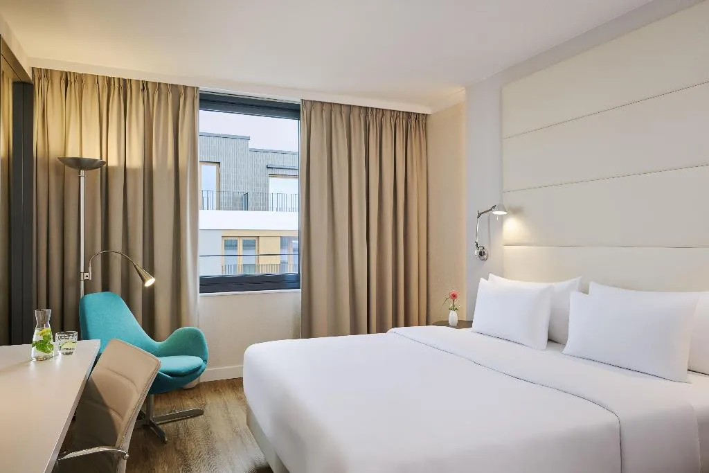 DOUBLE SINGLE USE STANDARD Room, NH Berlin Alexanderplatz, Berlin