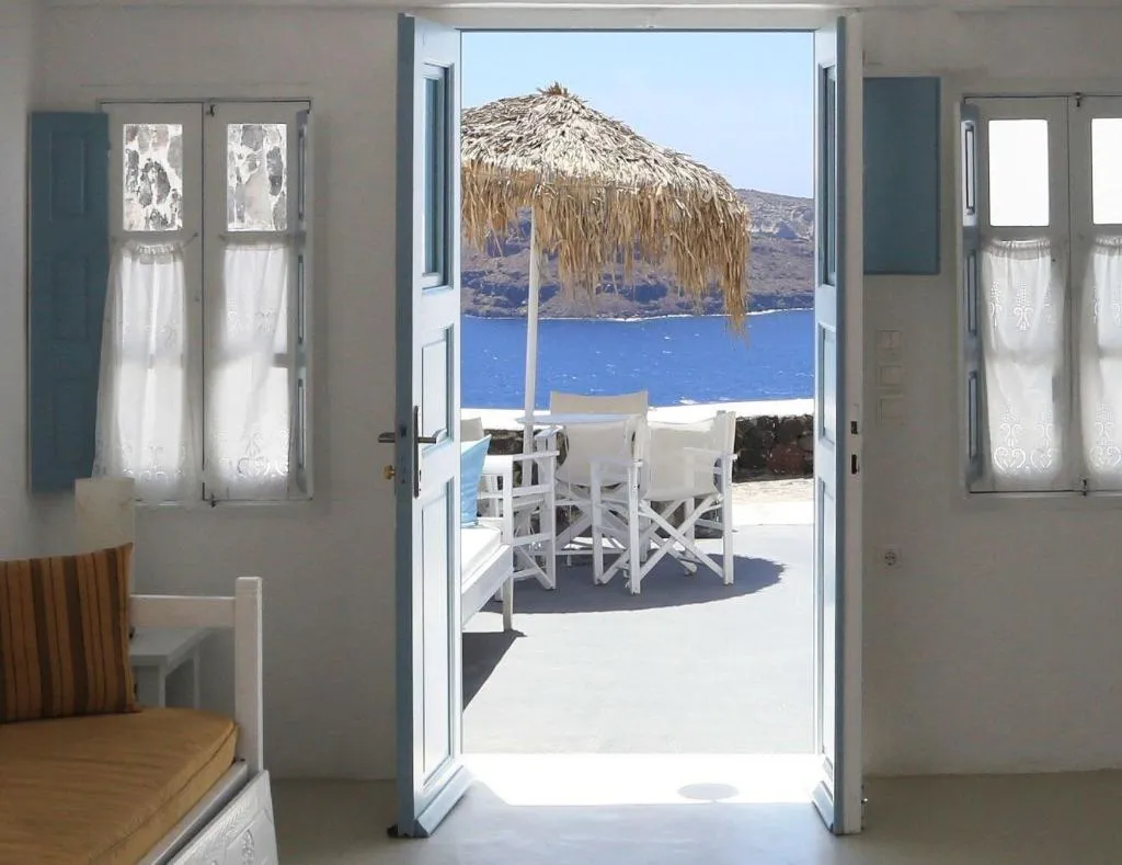 Room, Marizan Caves & Villas, Santorini, Santorini