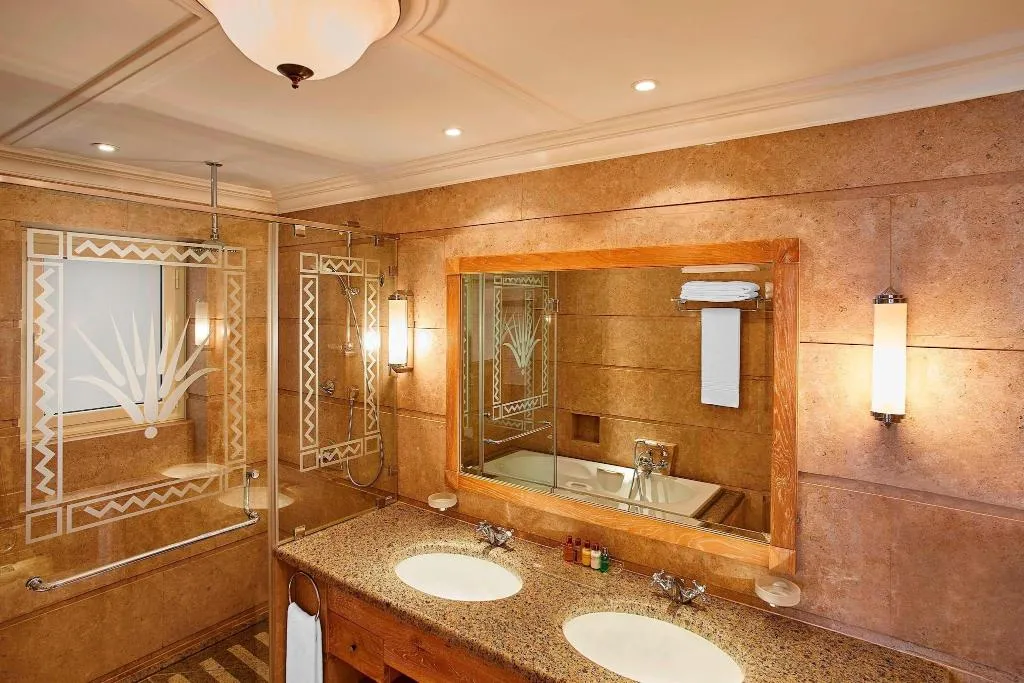 SUITE DELUXE SEA VIEW Room, Sheraton Soma Bay, Red Sea Riviera